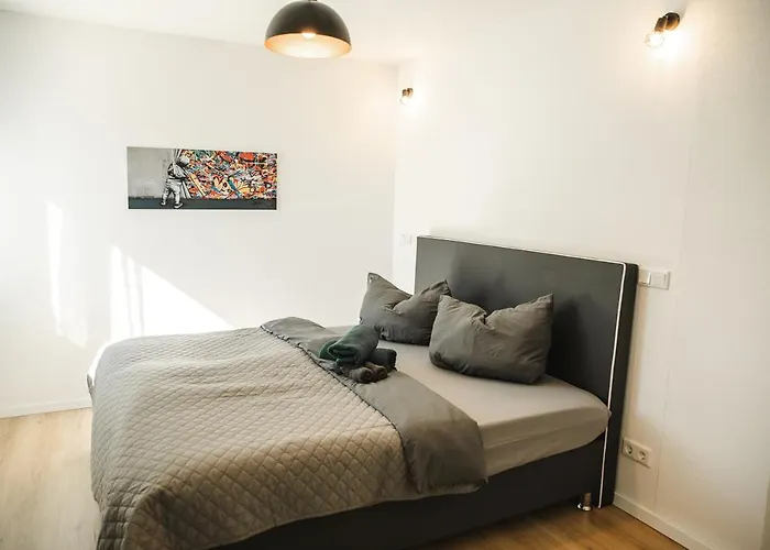 Shine Apartment Wackersdorf I